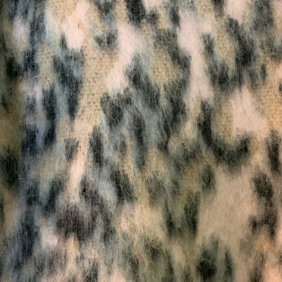 Bluivy Pink Leopard Print Sweater - Picture 4 of 7